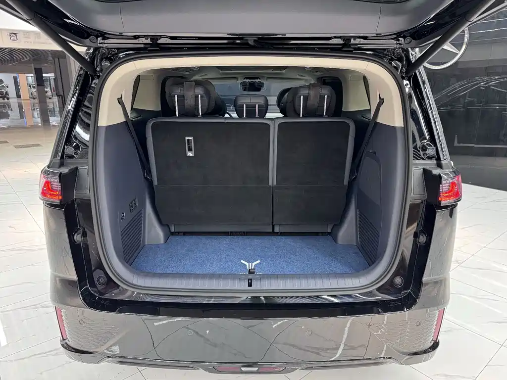 Lantu Auto Lantu Dreamer 2026 PHEV Qiankun Ultra 2025 - thumbnail 17