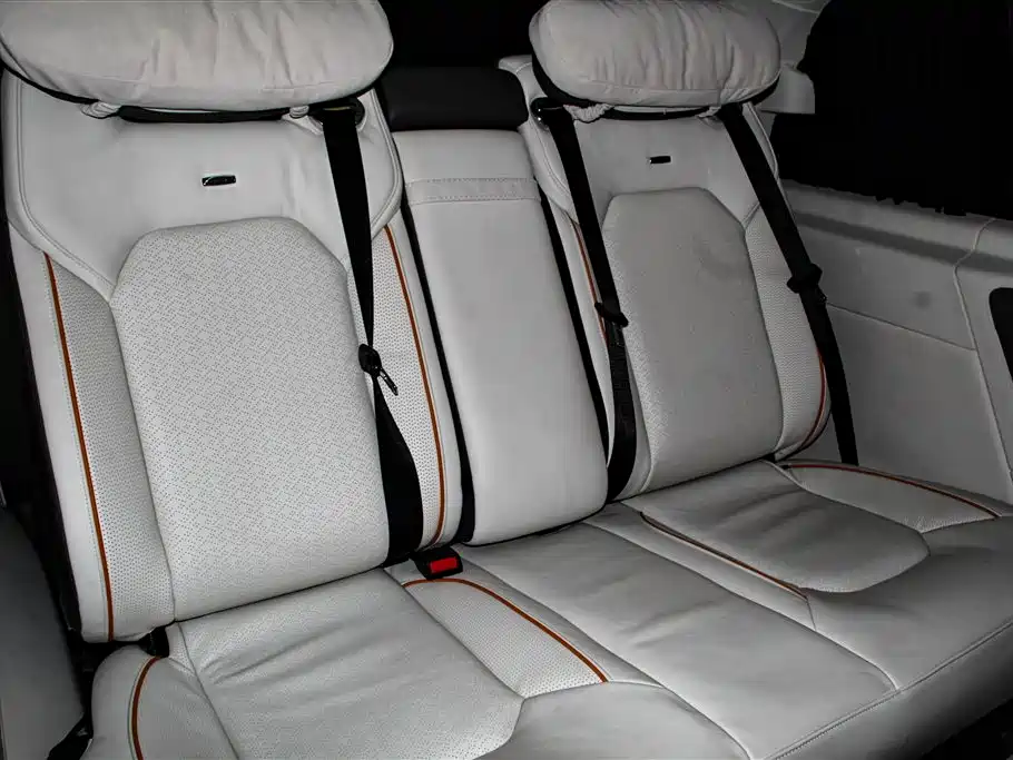 Mercedes-Benz Vito 2023 2.0T Business Edition 7-seater 2024 - thumbnail 20