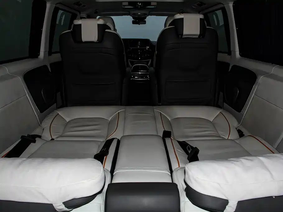 Mercedes-Benz Vito 2023 2.0T Business Edition 7-seater 2024 - thumbnail 26