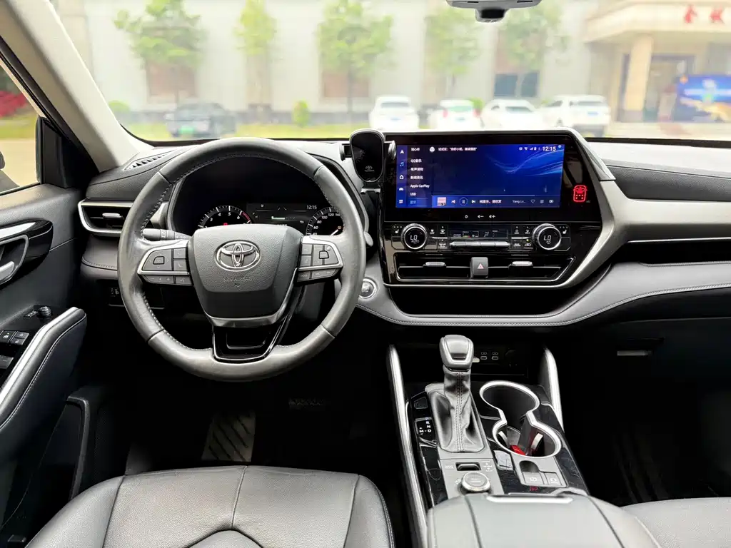 Toyota Toyota Highlander 2022 380T AWD Premium Edition 7-seater 2023 - thumbnail 10