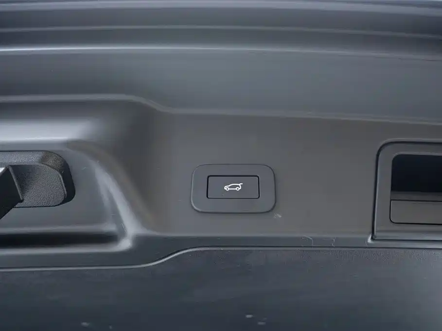 Land Rover Range Rover Evoque 2023 L 249PS Luxury Edition 2024 - thumbnail 19