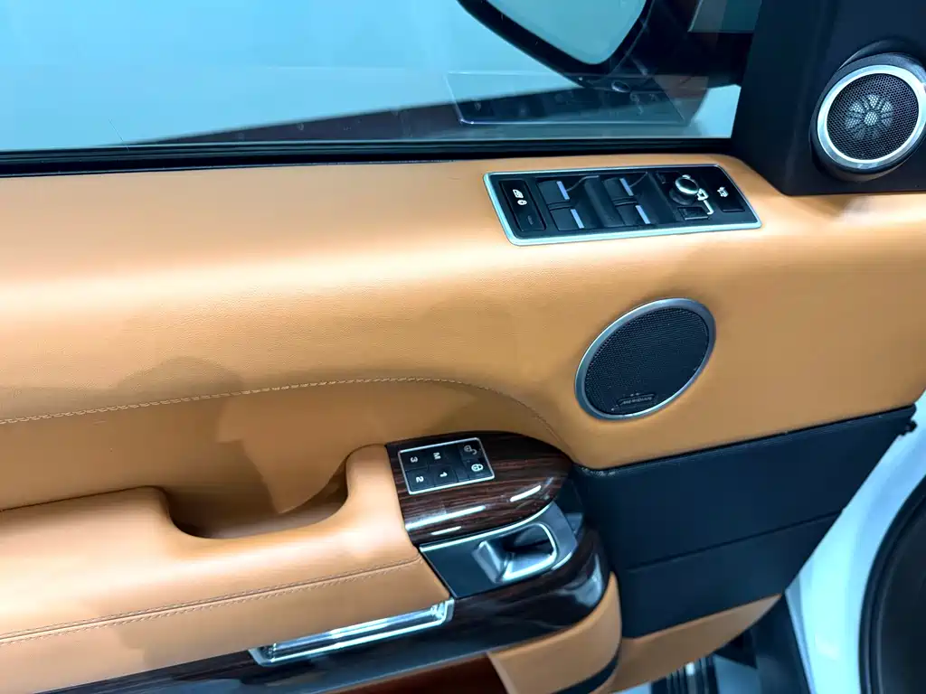 Land Rover Range Rover 2016 3.0 SC V6 Vogue 2015 - thumbnail 4