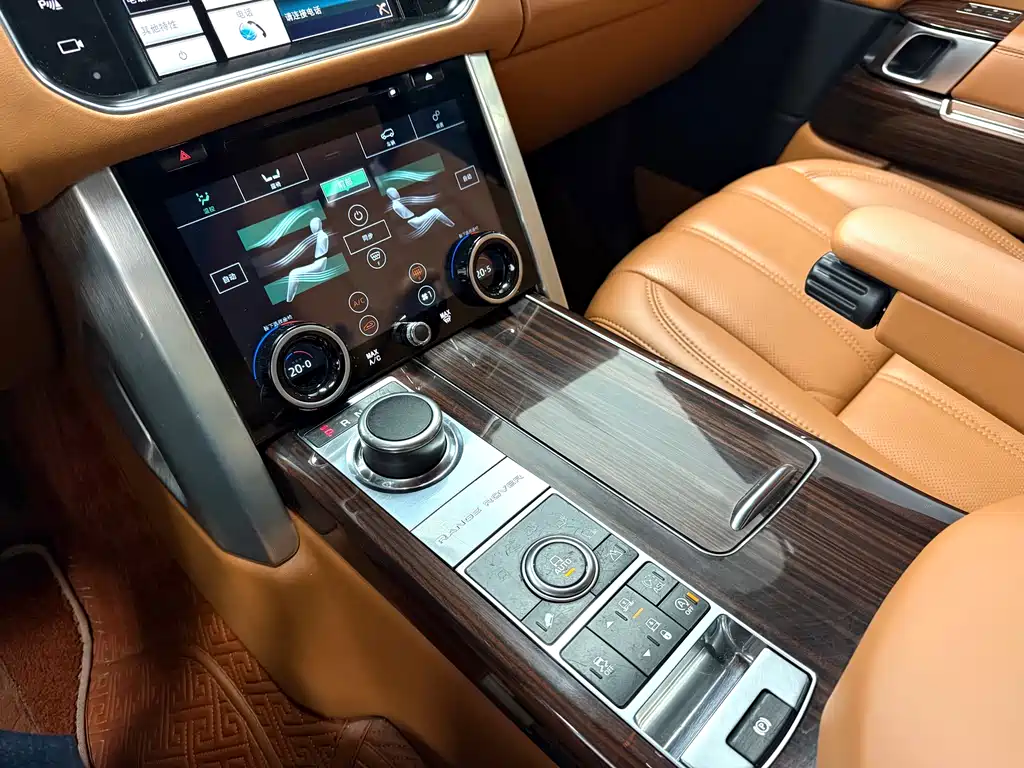 Land Rover Range Rover 2016 3.0 SC V6 Vogue 2015 - thumbnail 8