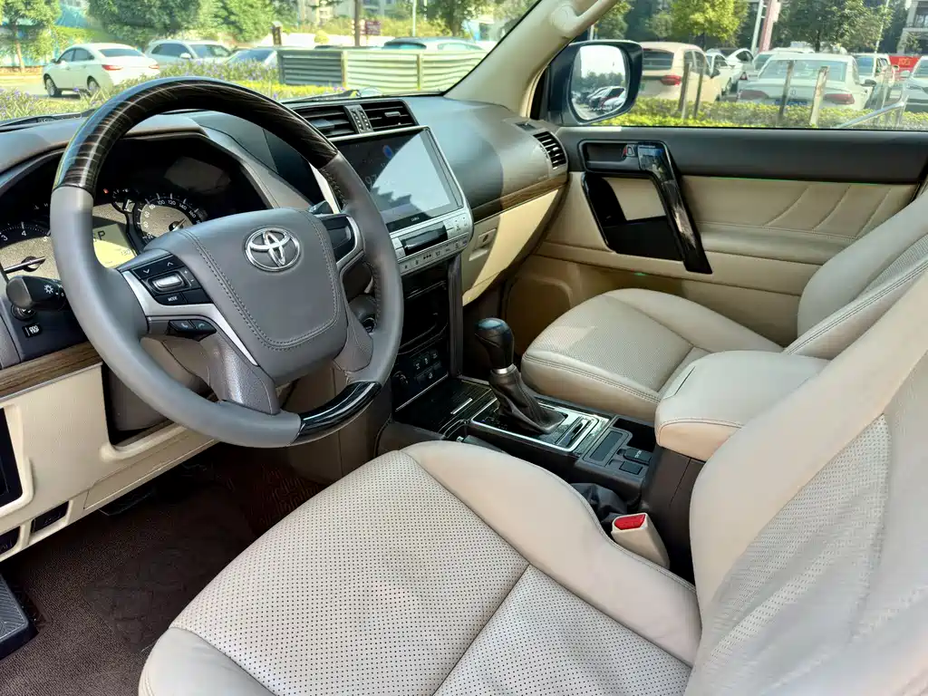 Toyota Toyota Land Cruiser Prado (Imported) 2020 Model 4.0L Middle East Version 2020 - thumbnail 9