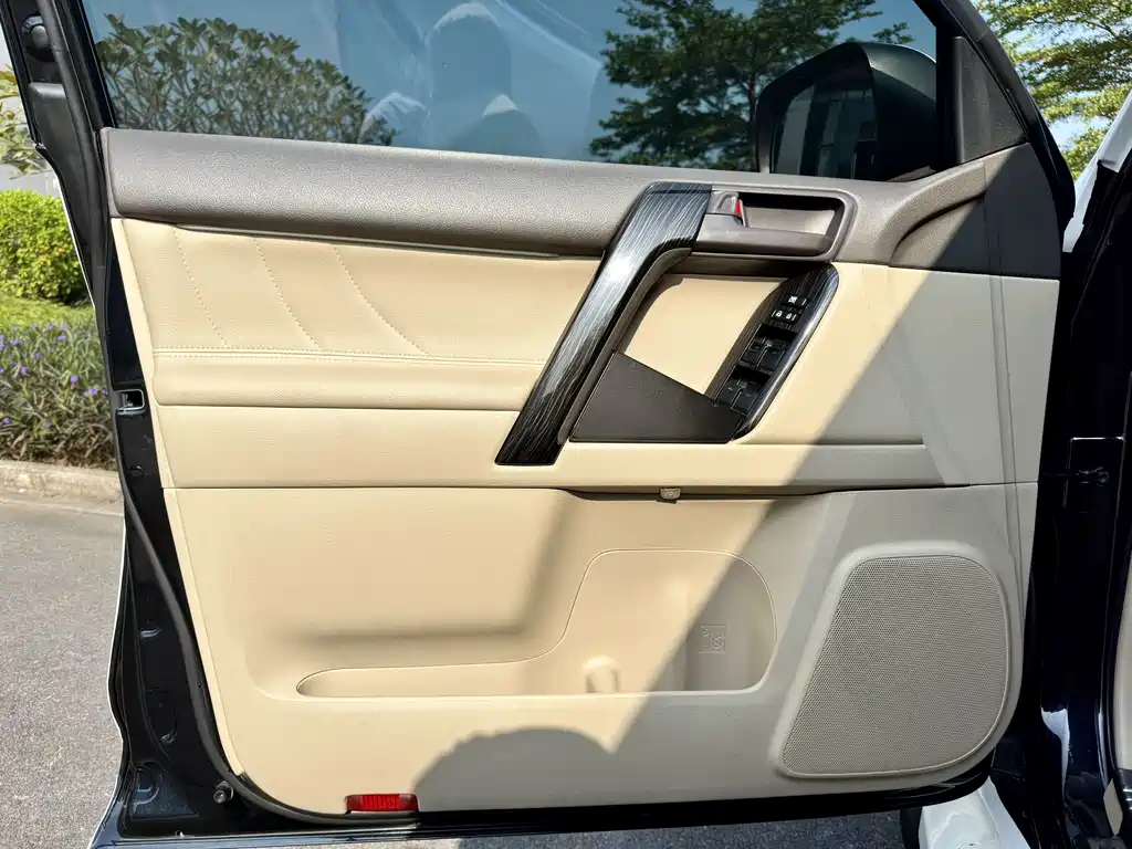Toyota Toyota Land Cruiser Prado (Imported) 2020 Model 4.0L Middle East Version 2020 - thumbnail 17
