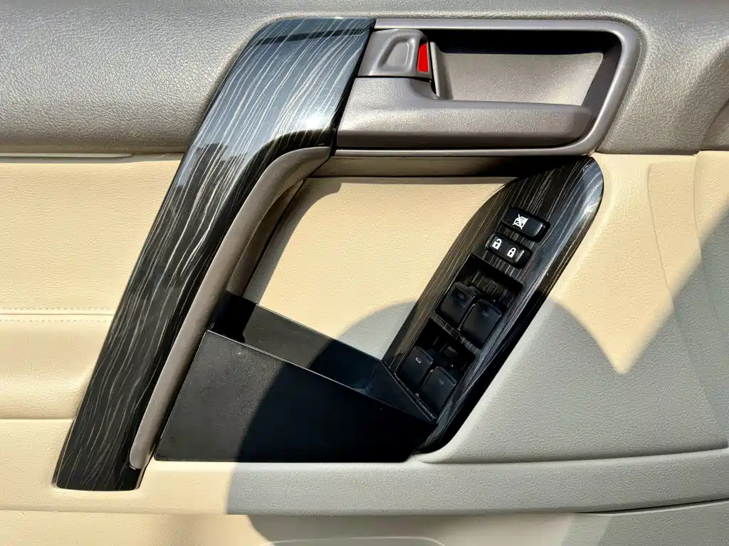 Toyota Toyota Land Cruiser Prado (Imported) 2020 Model 4.0L Middle East Version 2020 - thumbnail 18