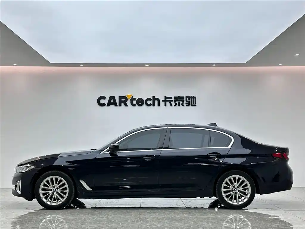 BMW BMW 5 Series 2022 Model Year Facelift 525Li Luxury Package 2022 - thumbnail 2