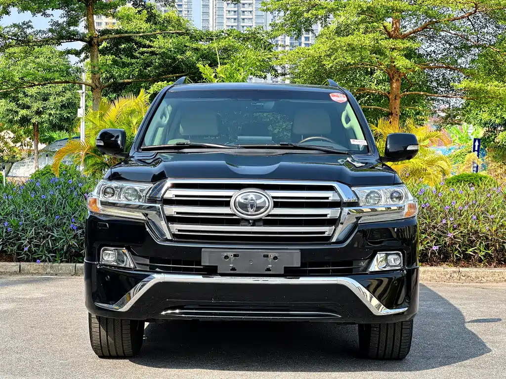 Toyota Land Cruiser (Imported) 2016 Model 4.0L Middle East Version 2016 - thumbnail 2