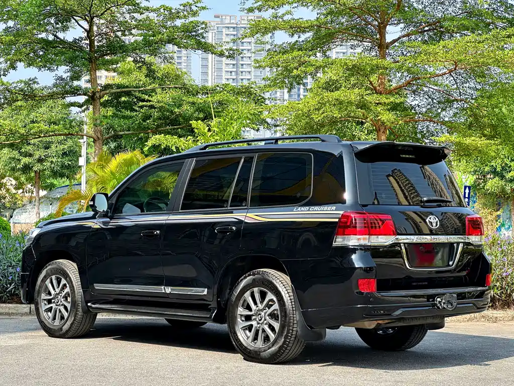 Toyota Land Cruiser (Imported) 2016 Model 4.0L Middle East Version 2016 - thumbnail 5