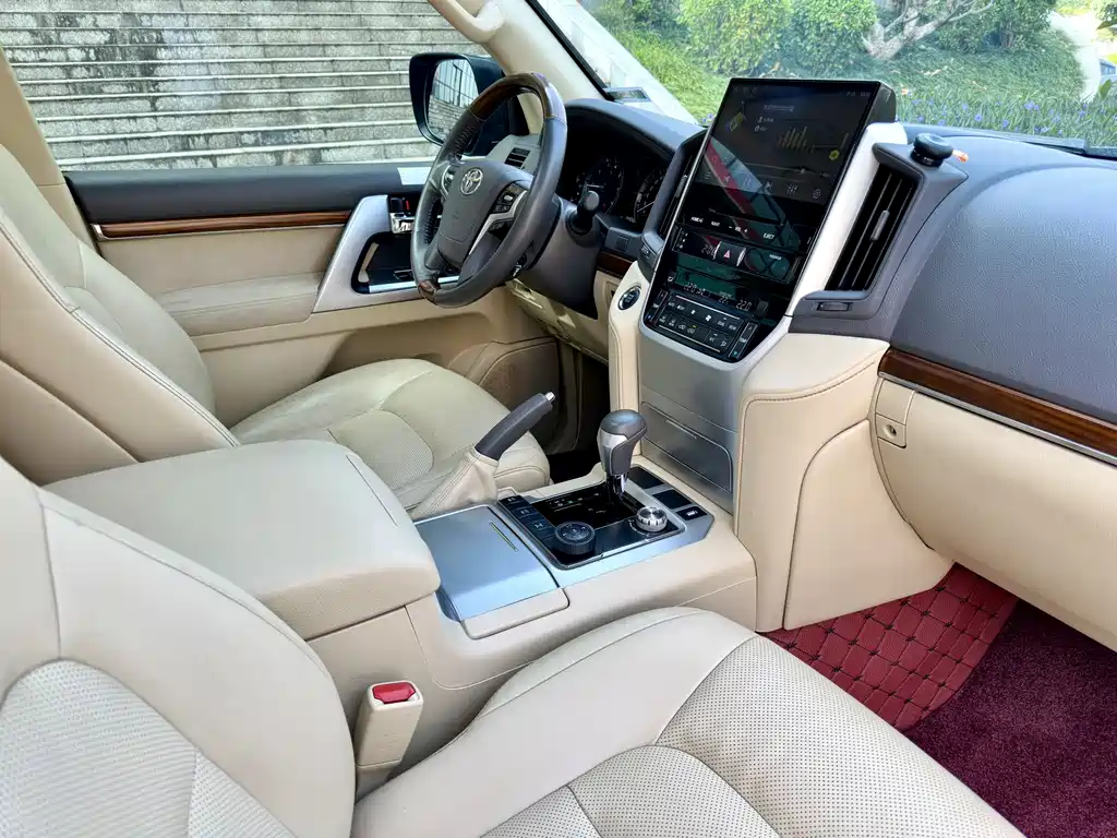 Toyota Land Cruiser (Imported) 2016 Model 4.0L Middle East Version 2016 - thumbnail 11