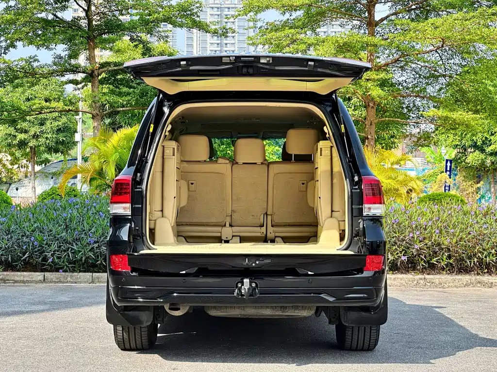 Toyota Land Cruiser (Imported) 2016 Model 4.0L Middle East Version 2016 - thumbnail 25