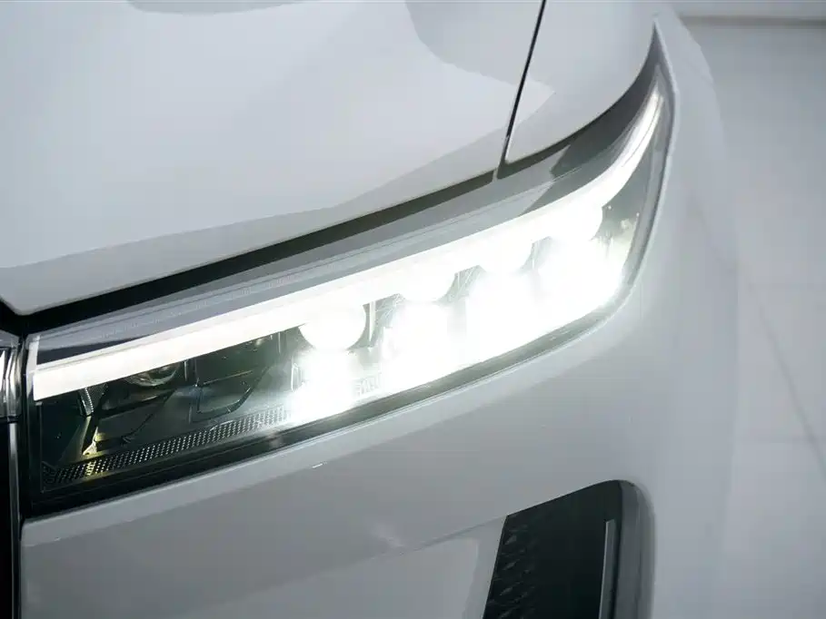 Li Auto Li ONE 2020 Extended-Range 7-Seat Version 2021 - thumbnail 11