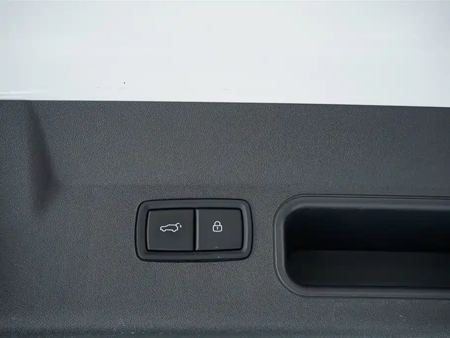 Li Auto Li ONE 2020 Extended-Range 7-Seat Version 2021 - thumbnail 29