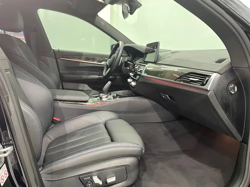 BMW BMW 6 Series GT 2022 630i M Sport Package 2024 - thumbnail 14