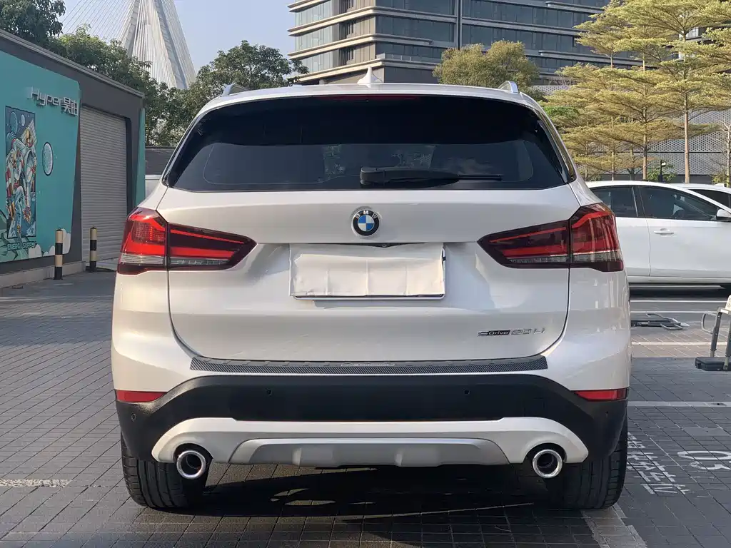 BMW BMW X1 2021 sDrive20Li Premium Model 2021 - thumbnail 4