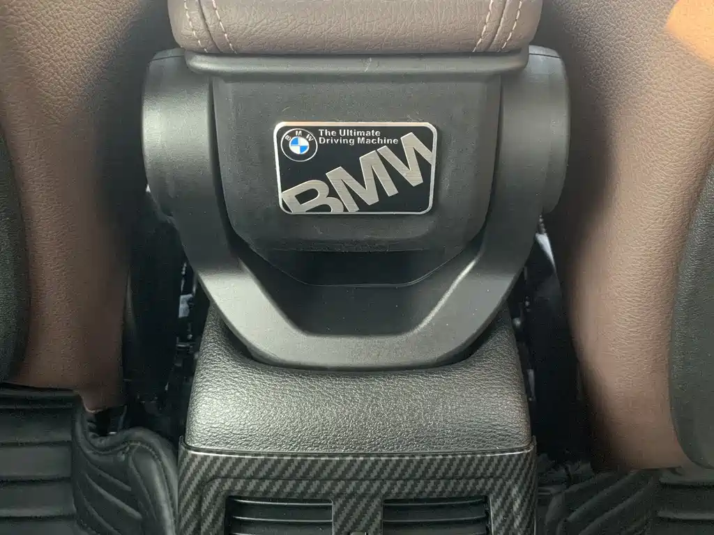 BMW BMW X1 2021 sDrive20Li Premium Model 2021 - thumbnail 17