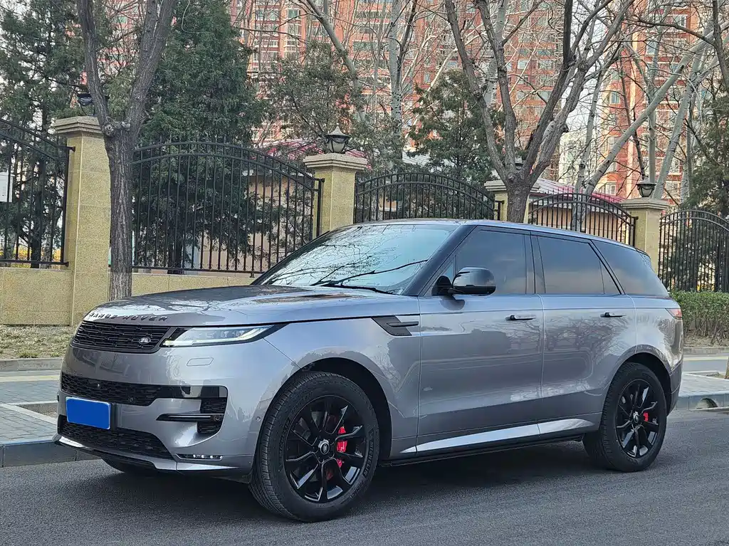 Land Rover Range Rover Sport 2023 400PS Dynamic SE 2024