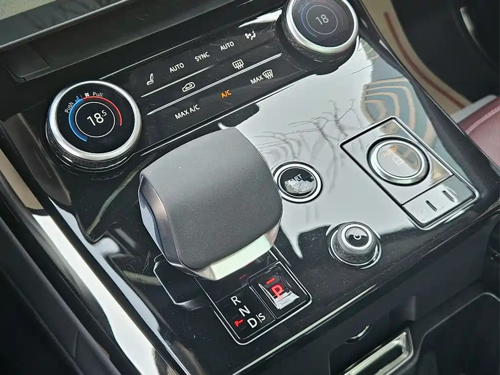 Land Rover Range Rover Sport 2023 400PS Dynamic SE 2024 - thumbnail 14