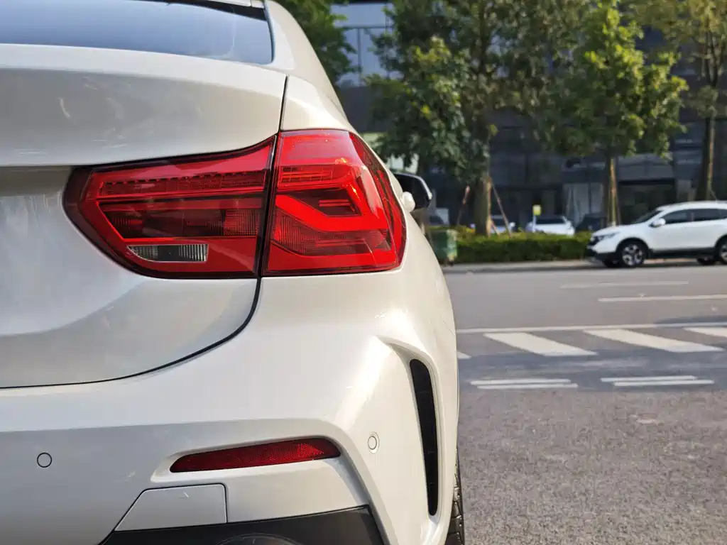 BMW BMW 1 Series 2020 120i M Sport Package 2020 - thumbnail 20