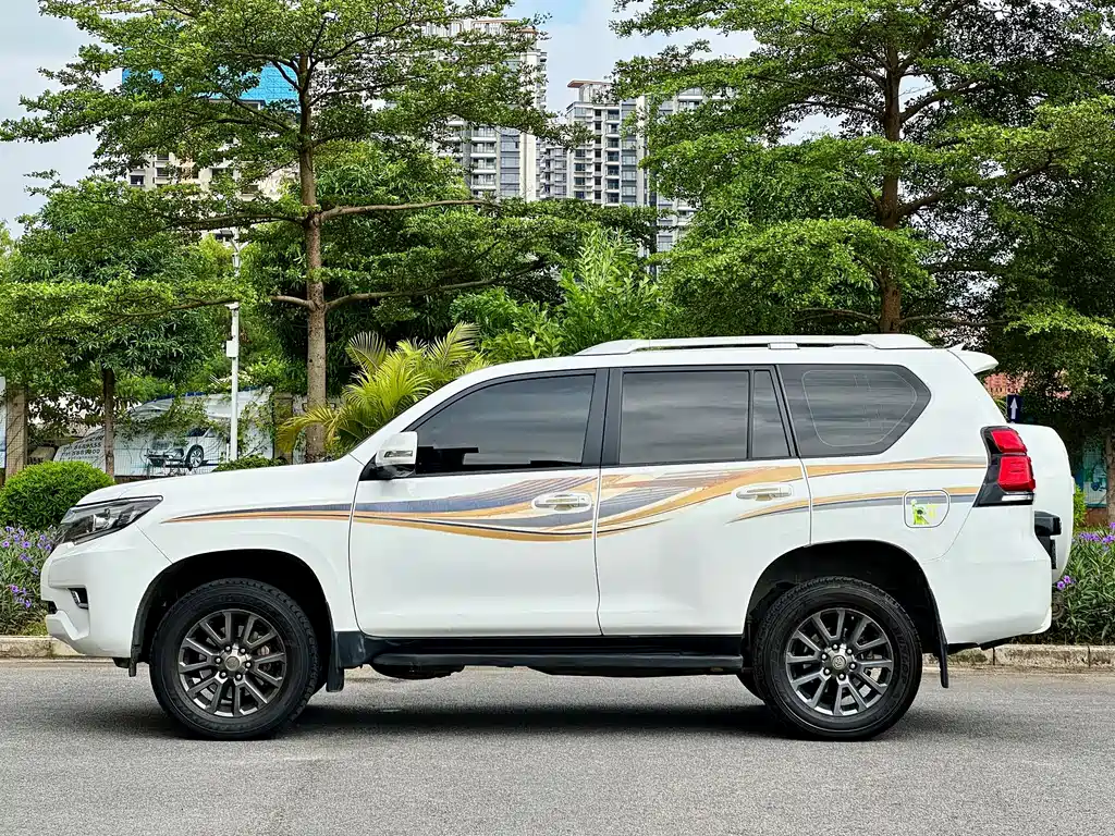 Toyota Toyota Land Cruiser Prado (Imported) 2019 Model 2.8L Diesel Euro Standard Version 2020 - thumbnail 4