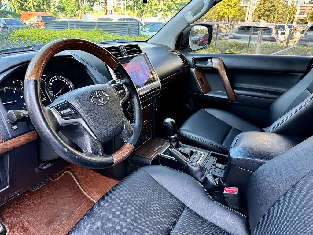 Toyota Toyota Land Cruiser Prado (Imported) 2019 Model 2.8L Diesel Euro Standard Version 2020 - thumbnail 9