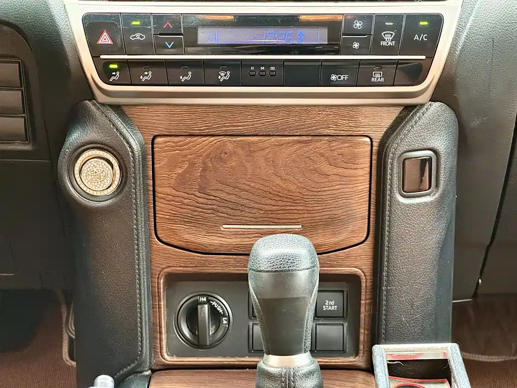 Toyota Toyota Land Cruiser Prado (Imported) 2019 Model 2.8L Diesel Euro Standard Version 2020 - thumbnail 21