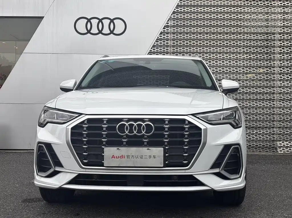 Audi Audi Q3 2020 35 TFSI Sport Line 2020 - thumbnail 2