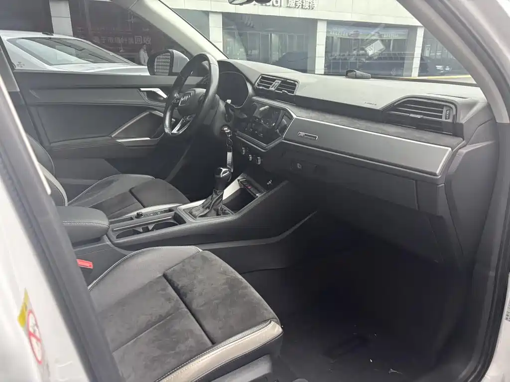 Audi Audi Q3 2020 35 TFSI Sport Line 2020 - thumbnail 10