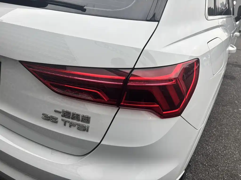 Audi Audi Q3 2020 35 TFSI Sport Line 2020 - thumbnail 15