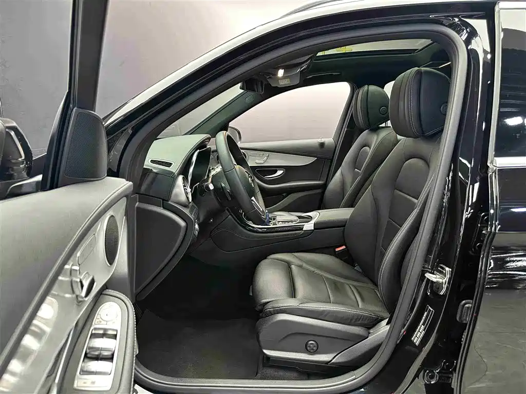 Mercedes-Benz Mercedes-Benz GLC 2021 GLC 260 L 4MATIC Sport Edition 2020 - thumbnail 5