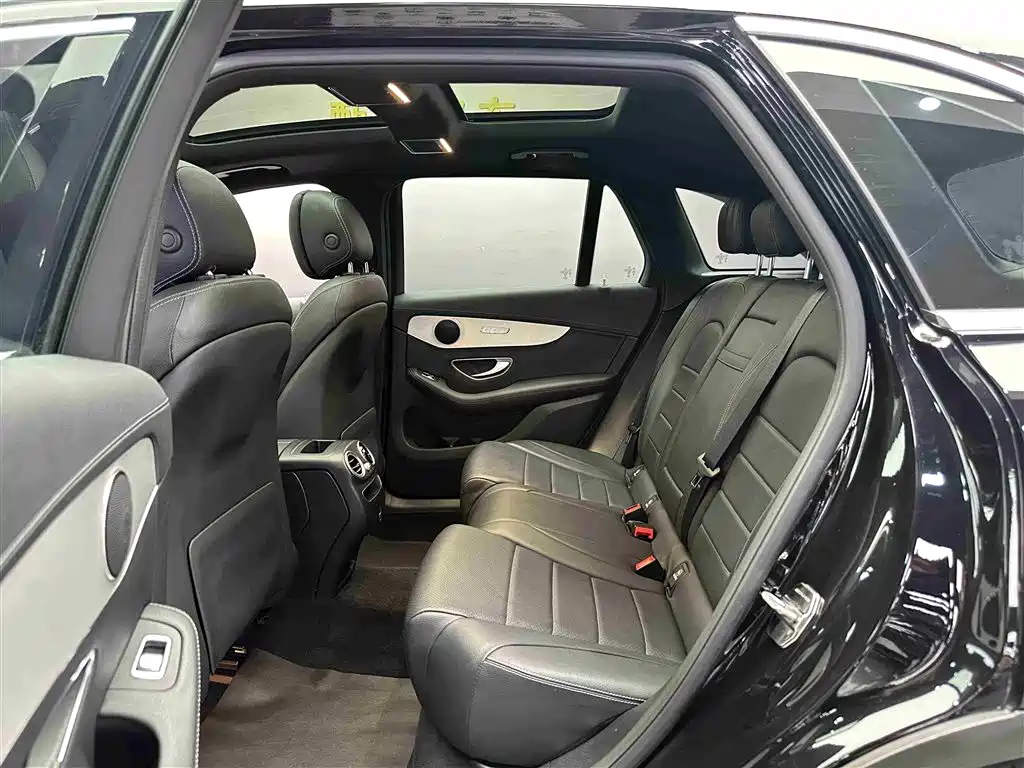Mercedes-Benz Mercedes-Benz GLC 2021 GLC 260 L 4MATIC Sport Edition 2020 - thumbnail 6