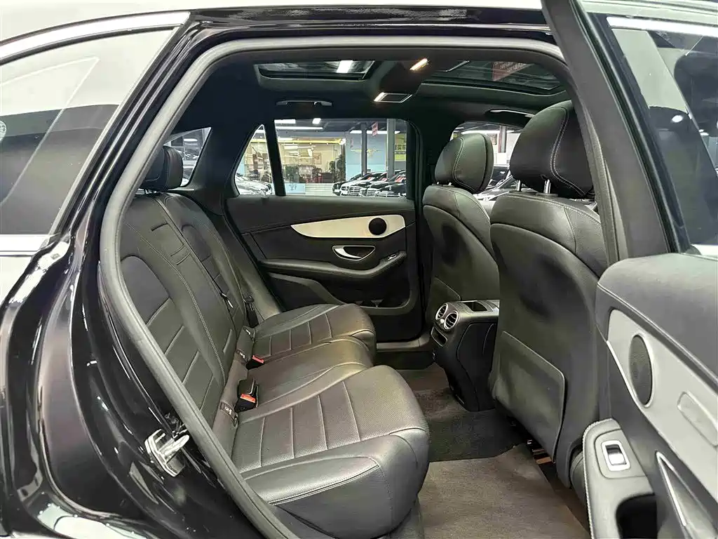 Mercedes-Benz Mercedes-Benz GLC 2021 GLC 260 L 4MATIC Sport Edition 2020 - thumbnail 7