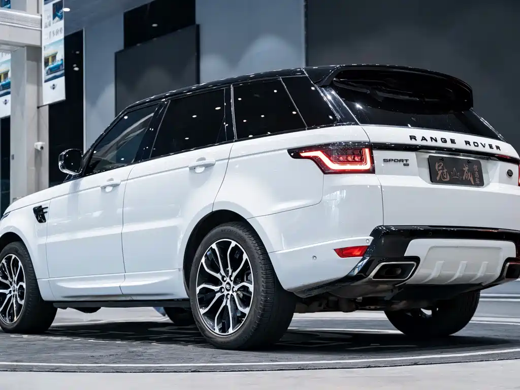 Land Rover Range Rover Sport 2021 3.0 L6 Black Badge 2021 - thumbnail 4