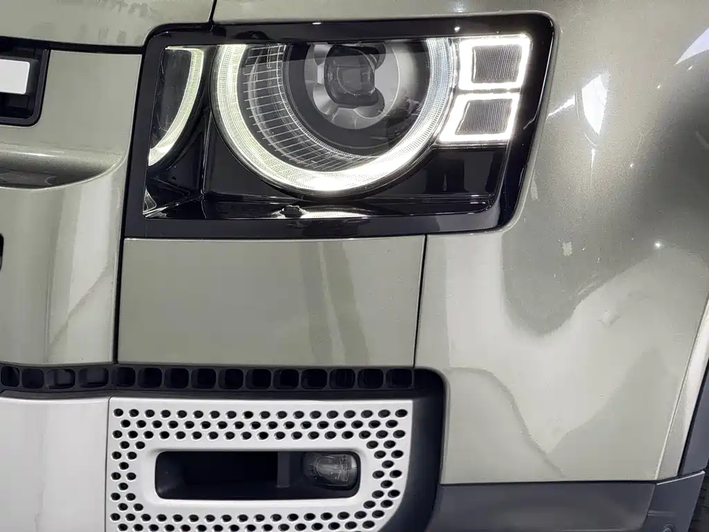 Land Rover Land Rover Defender 2023 130 3.0T P400 HSE 2024 - thumbnail 9