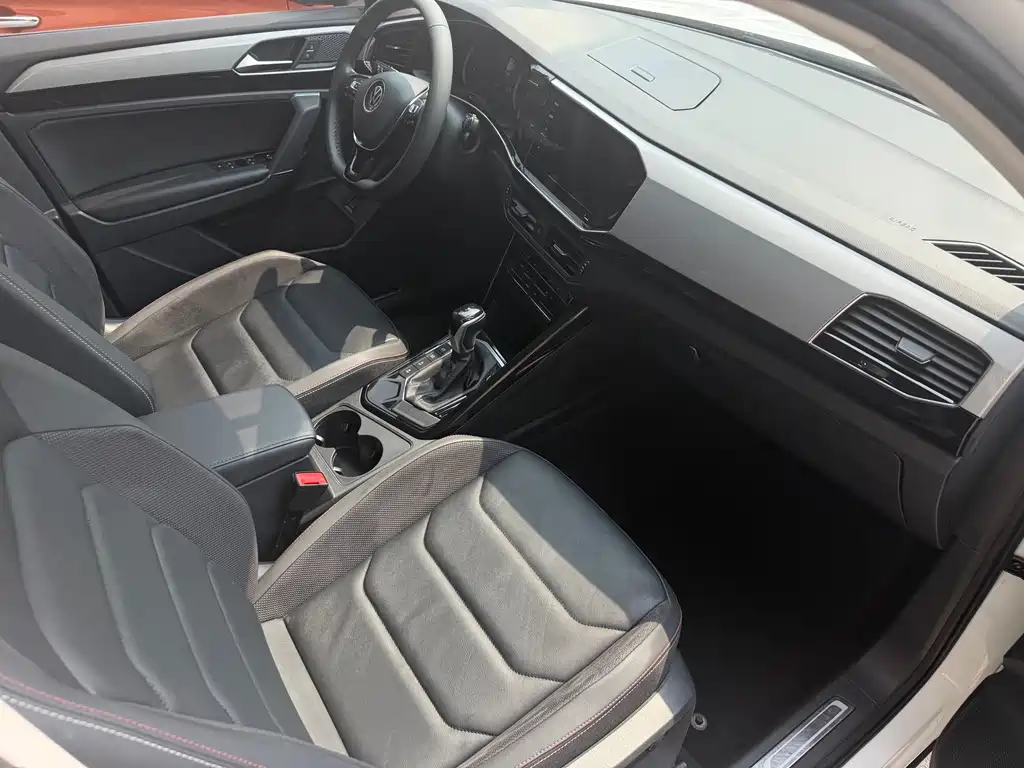 Volkswagen Tayron 2022 280TSI Front-Wheel Drive Luxury Intelligent Connectivity Edition 2022 - thumbnail 2