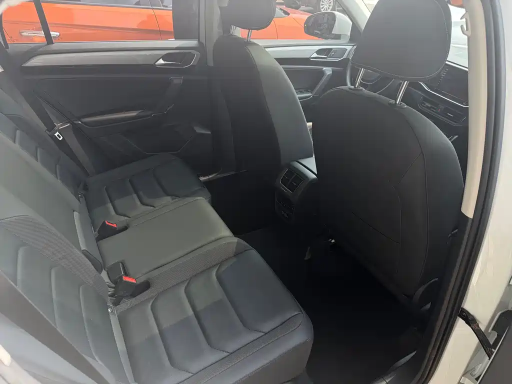 Volkswagen Tayron 2022 280TSI Front-Wheel Drive Luxury Intelligent Connectivity Edition 2022 - thumbnail 3