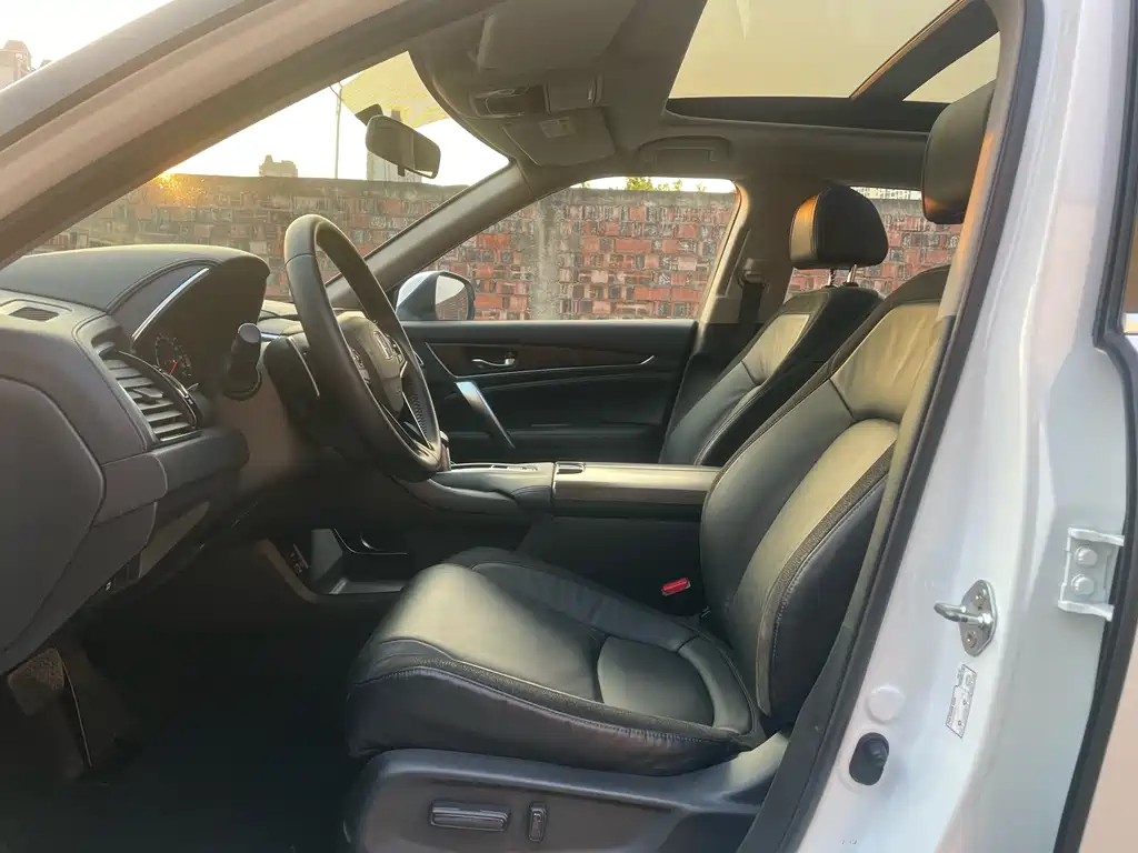 Honda Honda Avancier 2019 240TURBO 2WD Luxury Edition 2019 - thumbnail 4