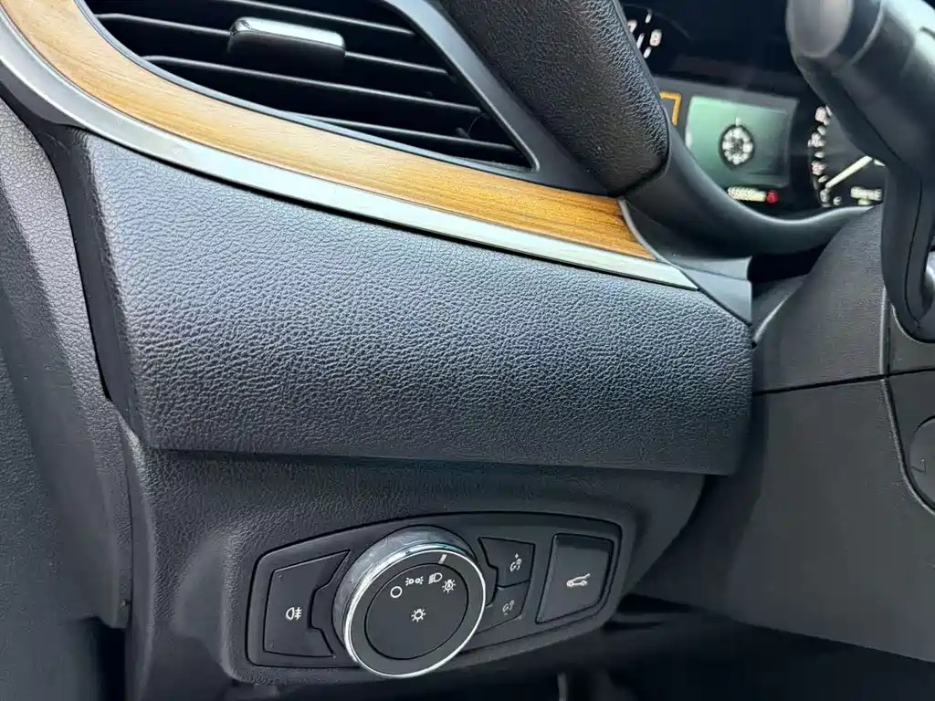 Lincoln Lincoln MKC 2014 2.0T AWD Reserve Edition 2016 - thumbnail 10