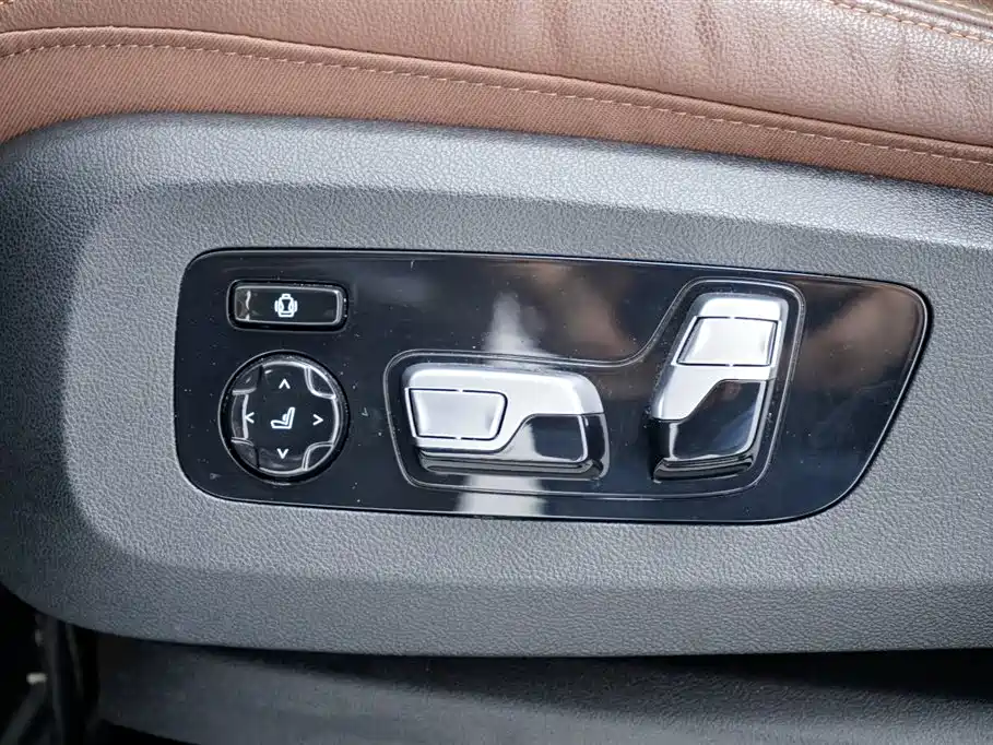 BMW BMW X5 xDrive40i M Sport Package 2021 - thumbnail 4