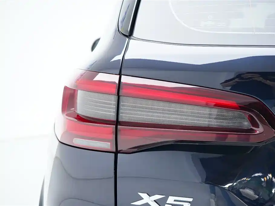 BMW BMW X5 xDrive40i M Sport Package 2021 - thumbnail 27
