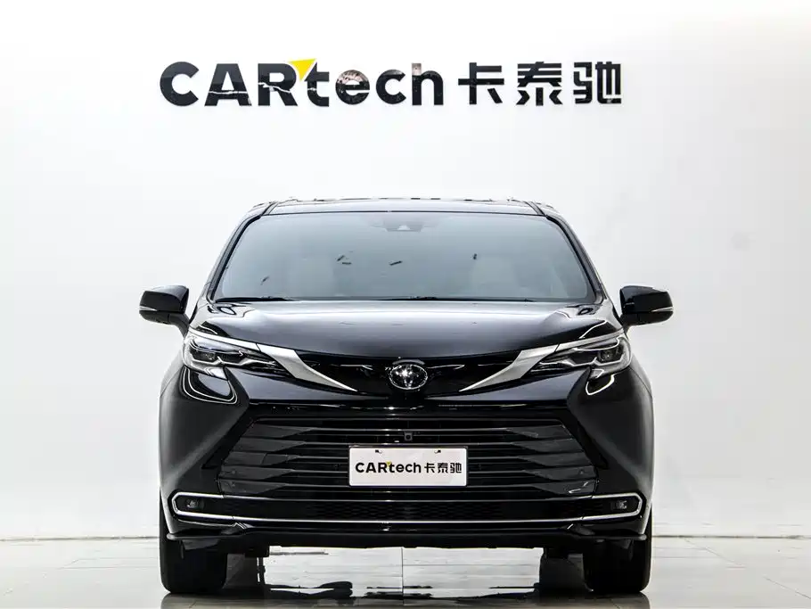 Toyota Toyota Sienna 2024 2.5L Hybrid AWD Premium Edition 2024 - thumbnail 2