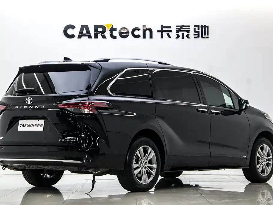 Toyota Toyota Sienna 2024 2.5L Hybrid AWD Premium Edition 2024 - thumbnail 4