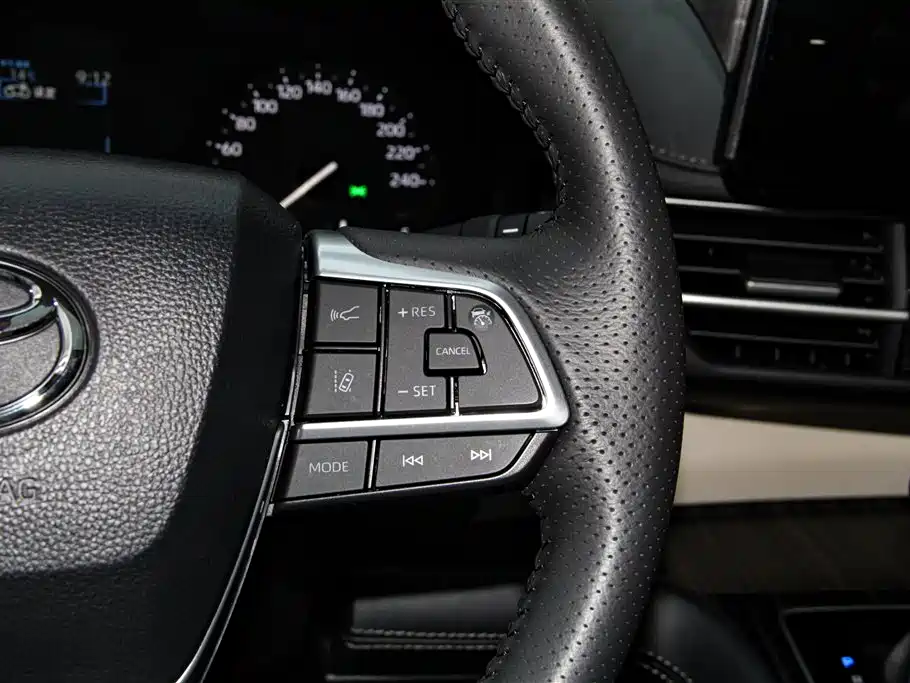 Toyota Toyota Sienna 2024 2.5L Hybrid AWD Premium Edition 2024 - thumbnail 28
