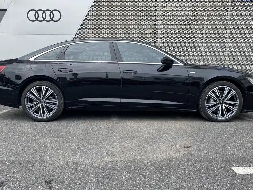 Audi Audi A6L 2023 45 TFSI quattro Premium Dynamic Edition 2023 - thumbnail 3