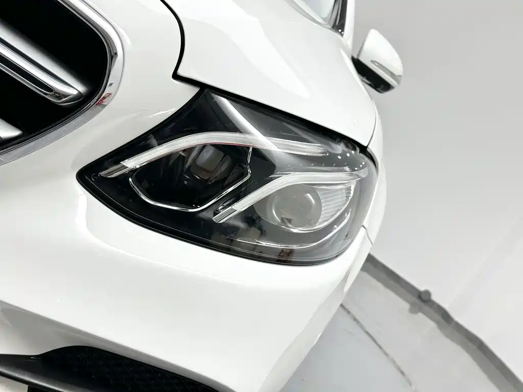 Mercedes-Benz Mercedes-Benz E-Class 2018 Facelift E 300 L Sport Style 2018 - thumbnail 20
