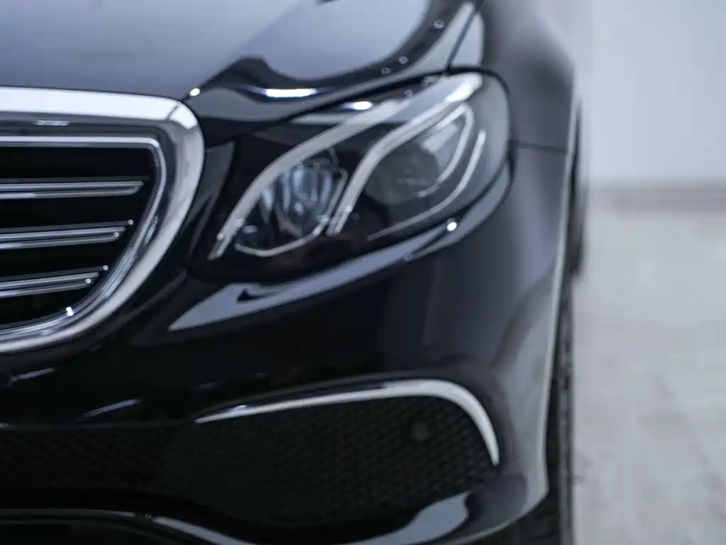 Mercedes-Benz Mercedes-Benz E-Class 2020 Model Year Facelift E 300 L Exclusive Edition 2020 - thumbnail 2