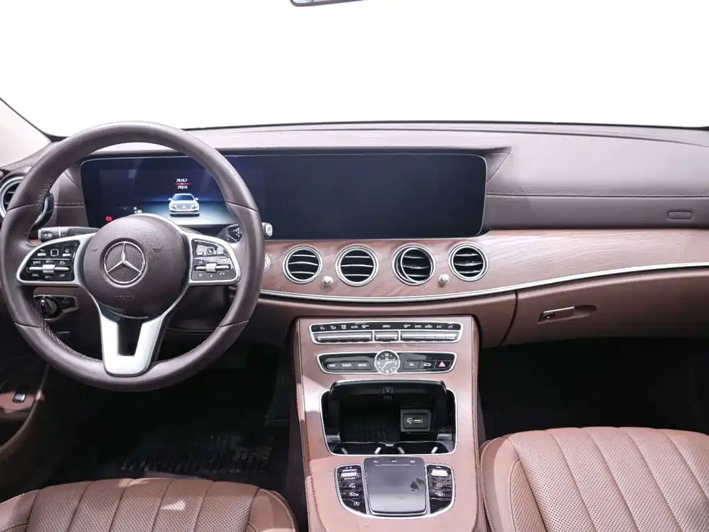 Mercedes-Benz Mercedes-Benz E-Class 2020 Model Year Facelift E 300 L Exclusive Edition 2020 - thumbnail 9