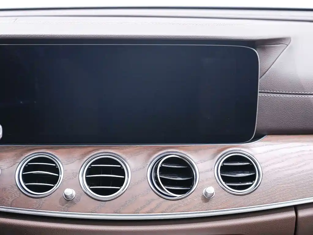 Mercedes-Benz Mercedes-Benz E-Class 2020 Model Year Facelift E 300 L Exclusive Edition 2020 - thumbnail 21