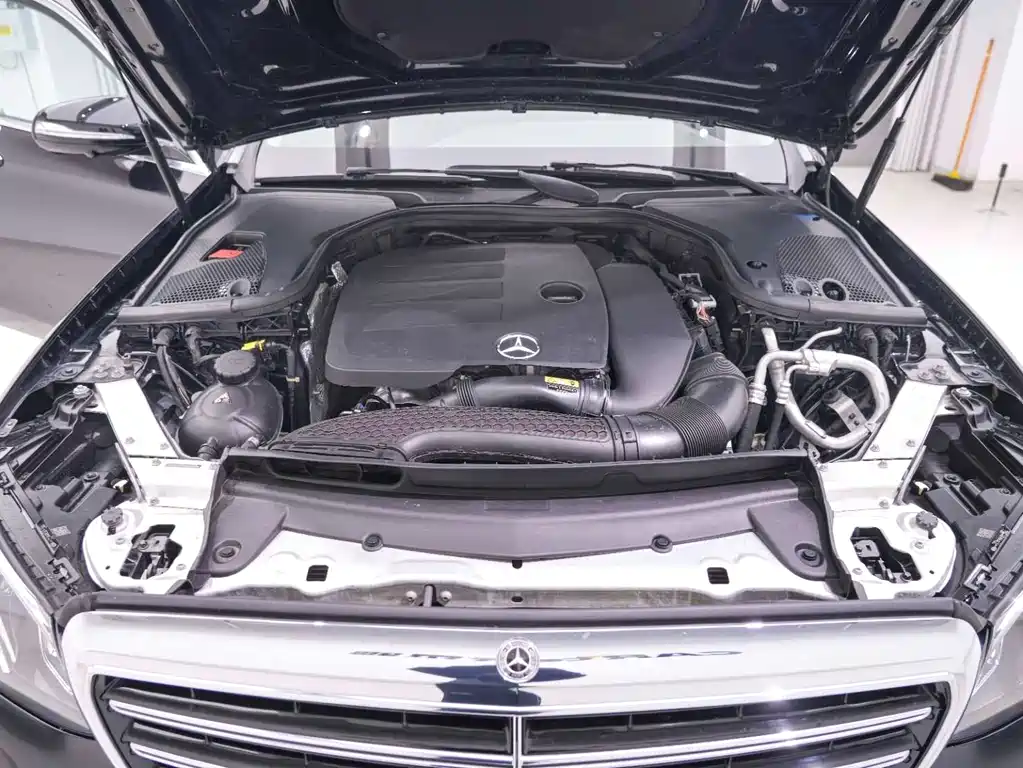 Mercedes-Benz Mercedes-Benz E-Class 2020 Model Year Facelift E 300 L Exclusive Edition 2020 - thumbnail 25