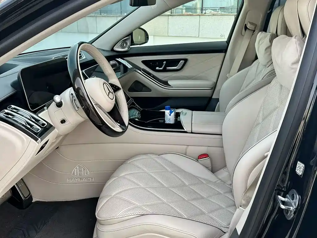 Mercedes-Benz Maybach S-Class 2021 S 480 4MATIC 2022 - thumbnail 4
